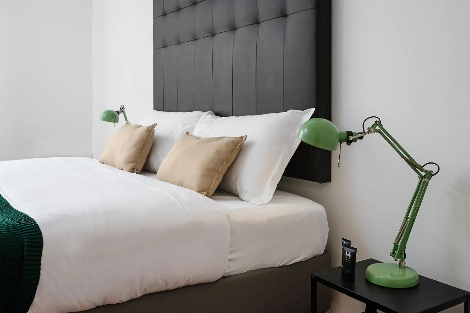 New Two Bedrooms Apartment Near Wagner Area Milánó