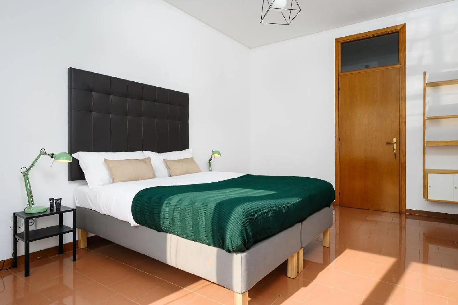 New Two Bedrooms Apartment Near Wagner Area Milánó